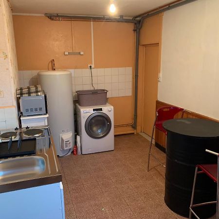 Studio Ideal Travail, Famille, Tout Y Est … Apartment Dompierre-sur-Besbre Exterior photo